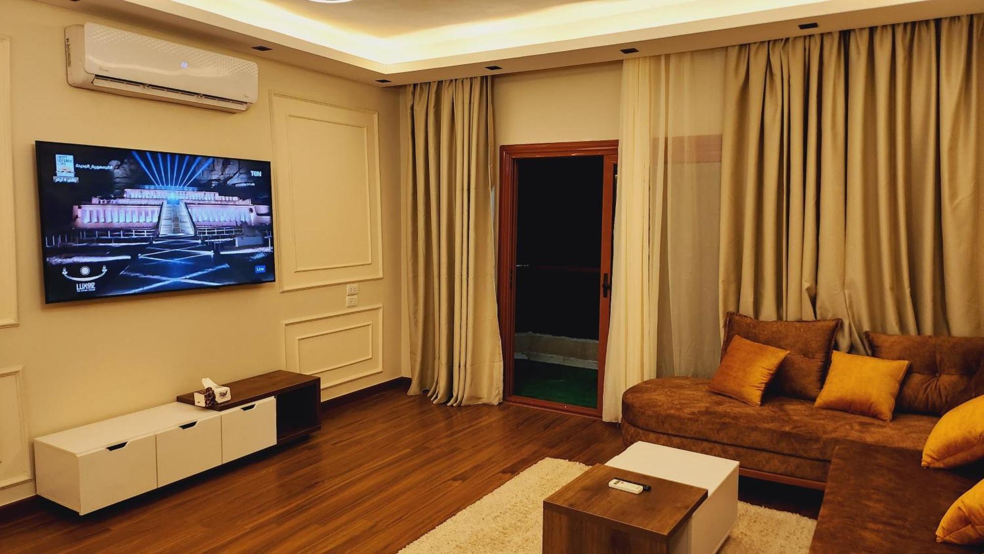 Sphinx Apartment Luxor
